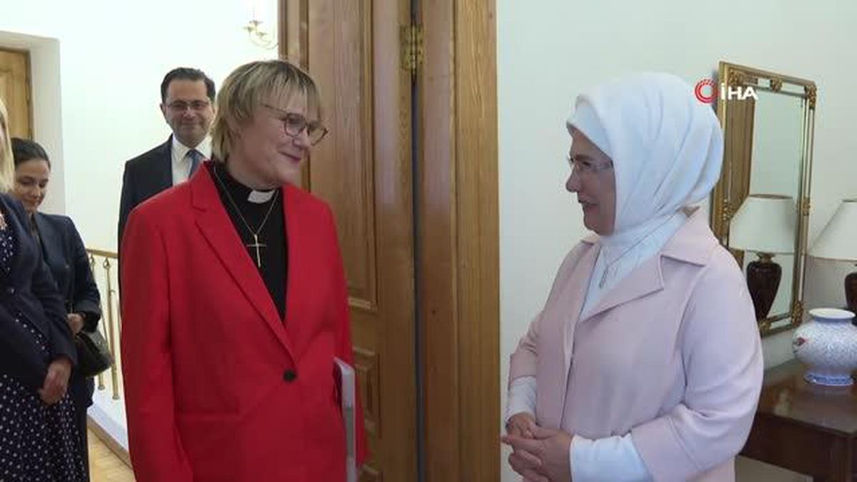 Emine Erdoğan, İsveç Başbakanı'nın eşi Birgitta Ed ile görüştü