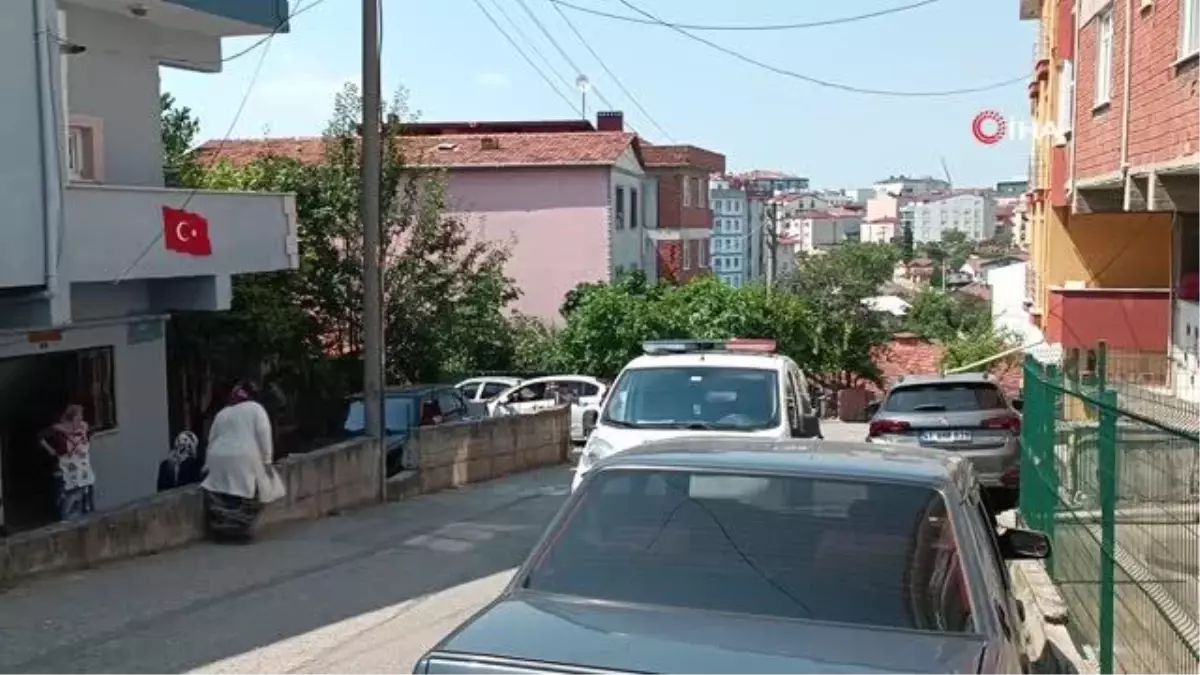 Evinin önünde silahlı saldırıya uğradı