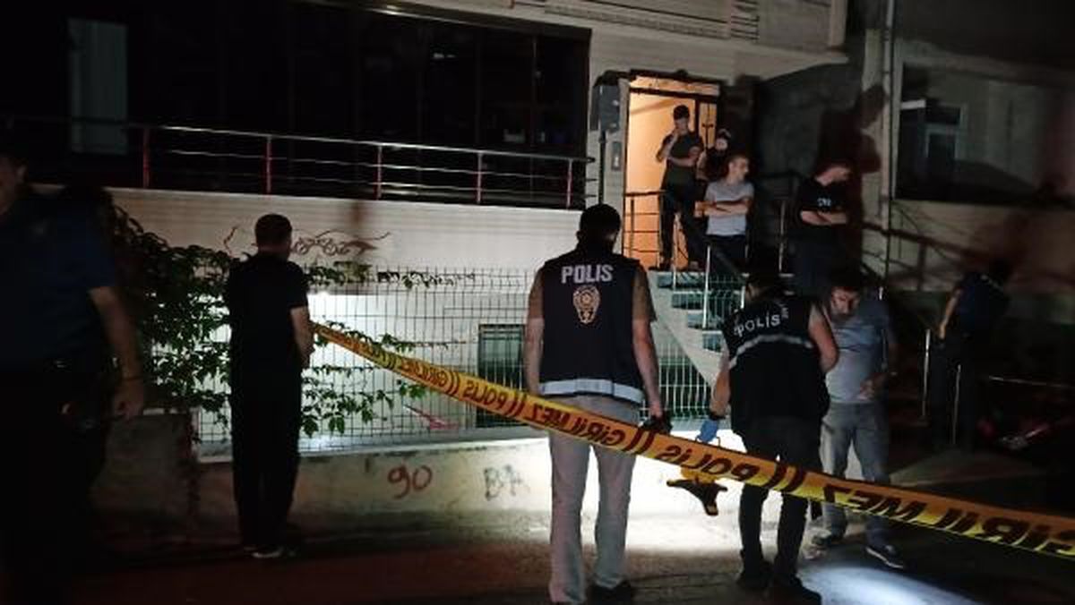 Körfez\'de Apartmana Ateş Açıldı, Polis Çalışma Başlattı