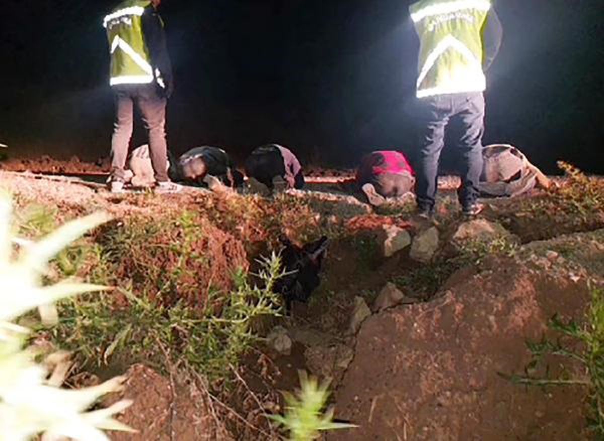 Ağrı'da 5 Afganistan uyruklu göçmen metamfetamin ile yakalandı