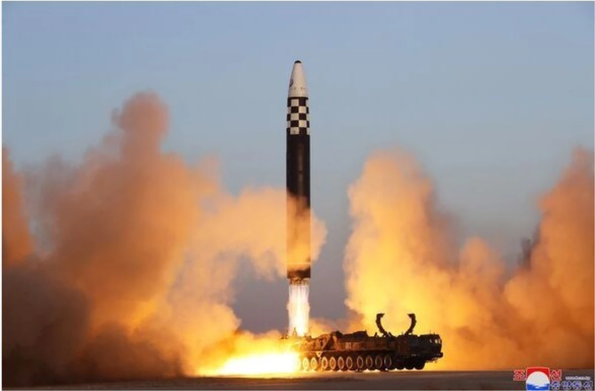Kuzey Kore, şüpheli bir kıtalararası balistik füze fırlattı