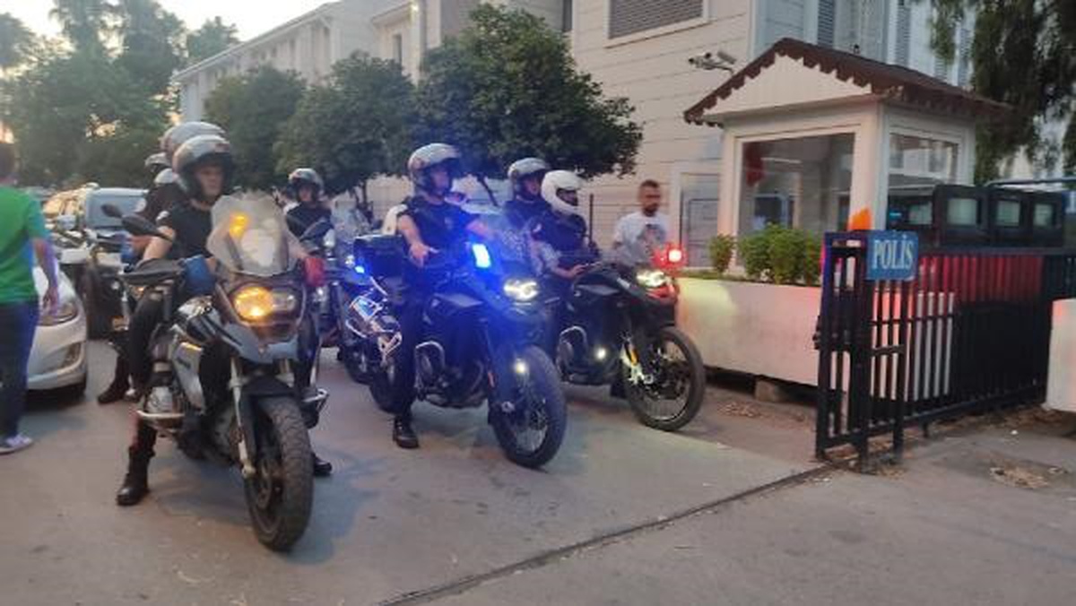 Mersin\'de Göçmen Kaçakçılığı Operasyonu: 15 Kişi Gözaltına Alındı