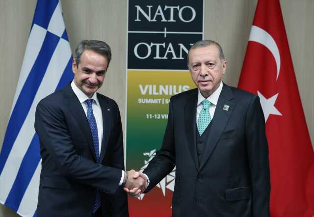 NATO Zirvesi'nde 2. gün! Cumhurbaşkanı Erdoğan liderlerle diplomatik temaslarına devam ediyor NATO Zirvesi'nde 2. gün! Cumhurbaşkanı Erdoğan liderlerle diplomatik temaslarına devam ediyor