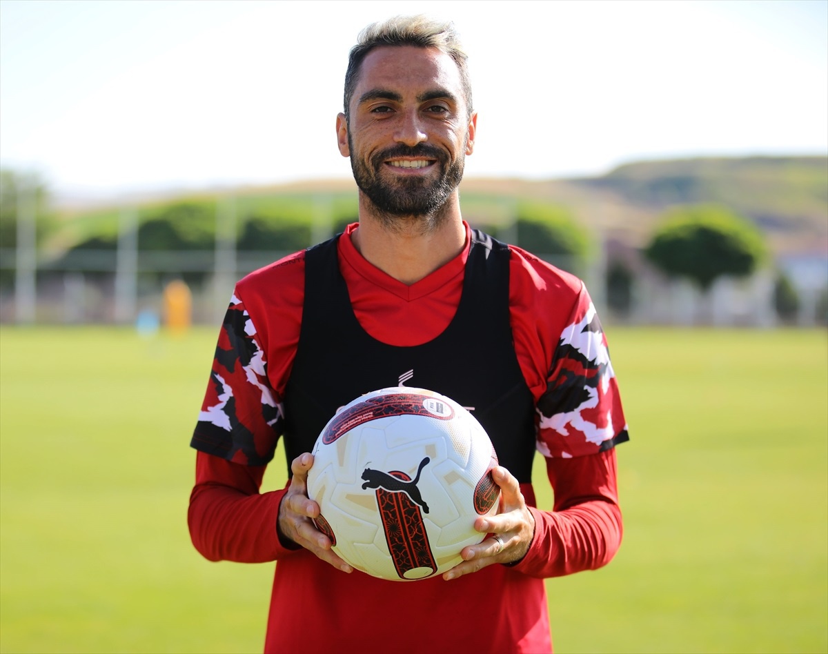 Demir Grup Sivasspor, yeni sezon hazırlıklarını sürdürüyor