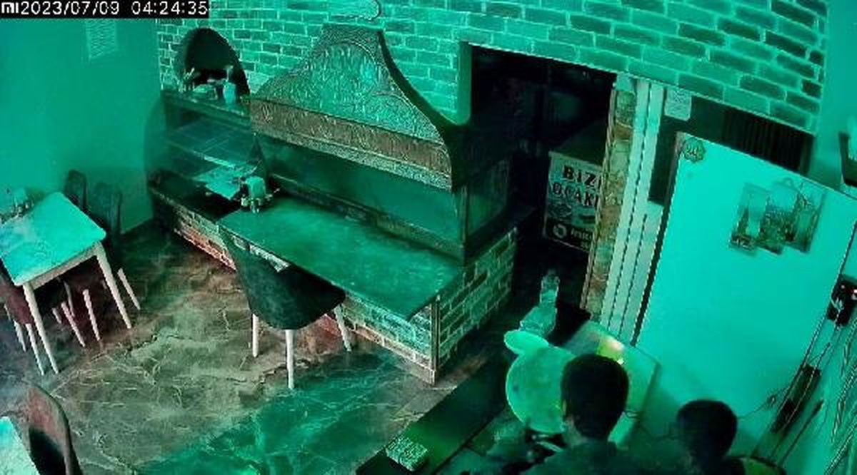 Sultangazi\'de Çocuk Hırsızlık Olayları Güvenlik Kameralarına Yansıdı