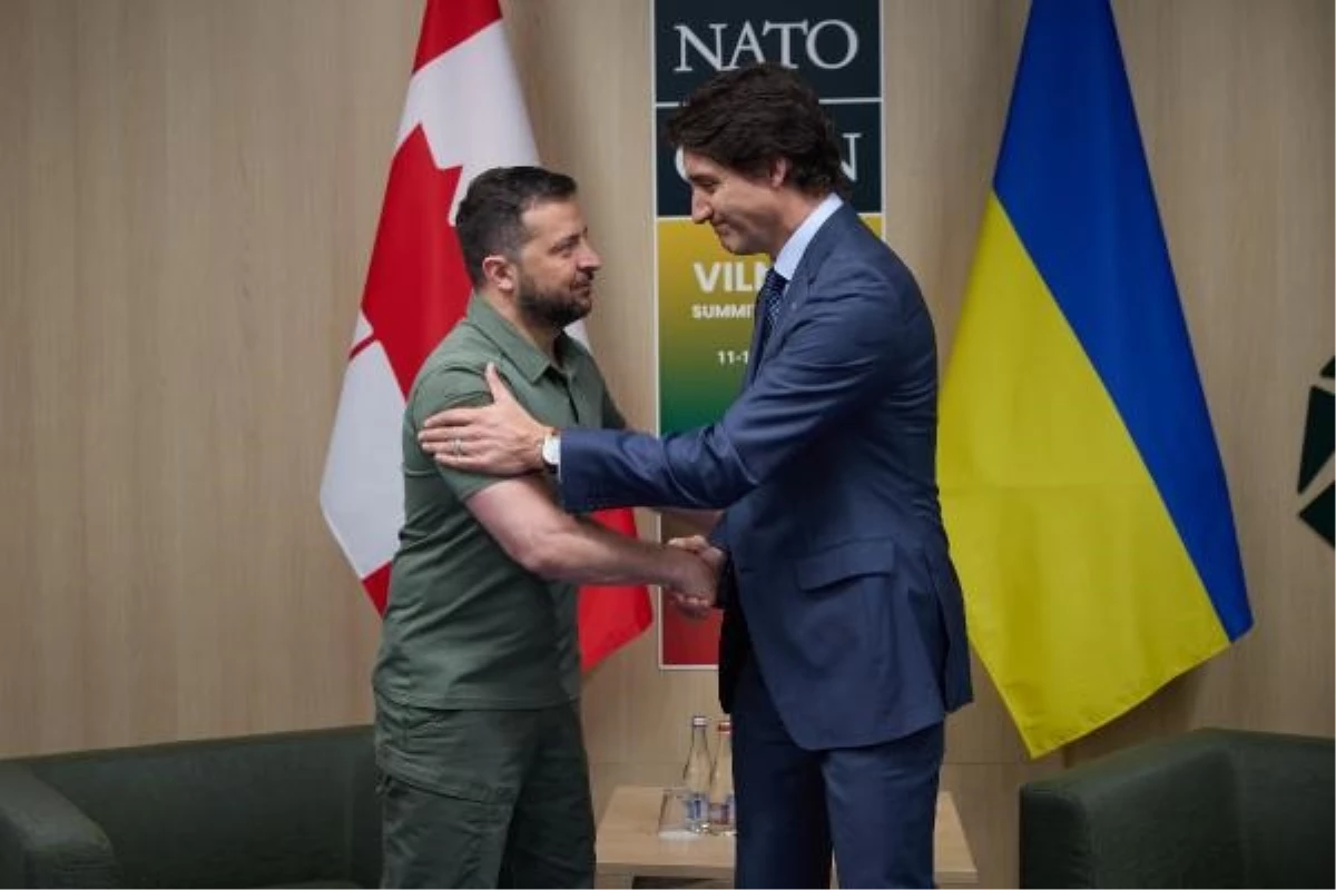 Ukrayna Devlet Başkanı Zelenski, Kanada Başbakanı Trudeau ile NATO Zirvesi\'nde görüştü