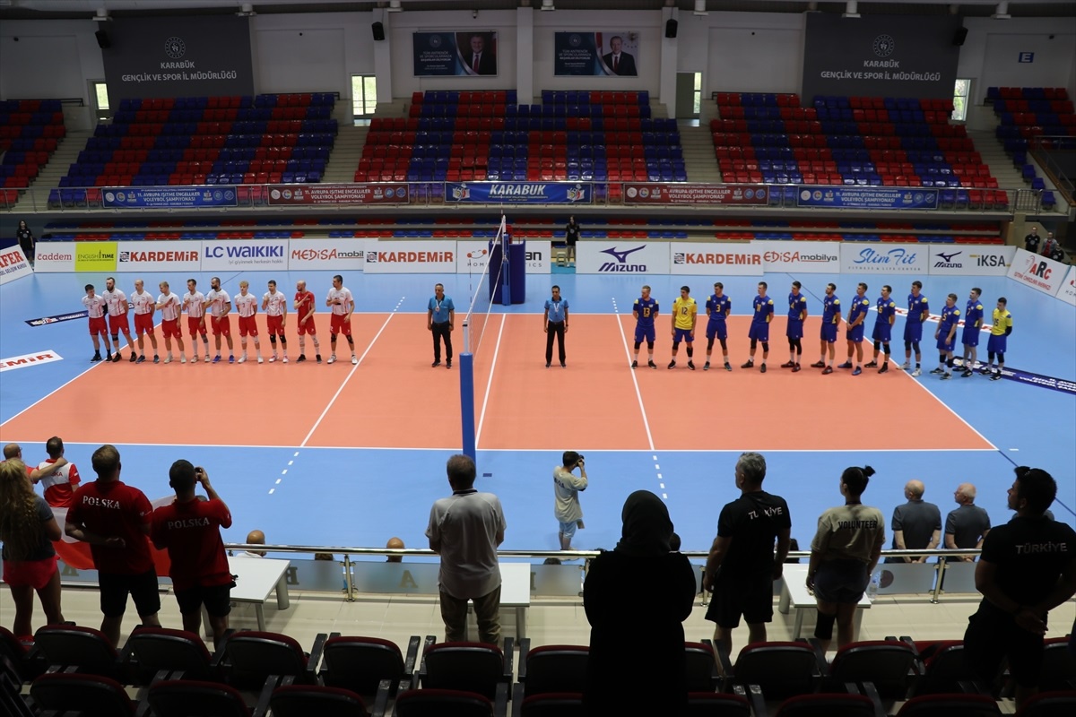 Karabük\'te düzenlenen 11. Avrupa İşitme Engelliler Voleybol Şampiyonası başladı