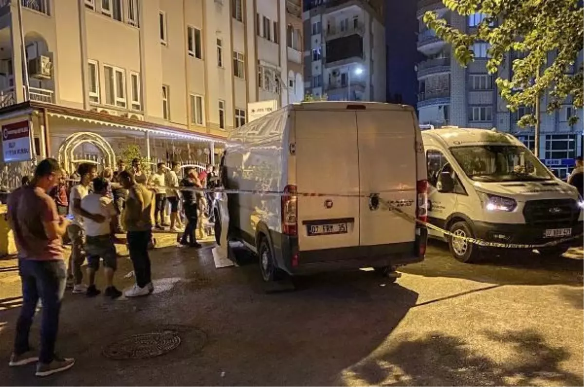 Antalya'da Minibüs Kazası: Bir Kişi Hayatını Kaybetti