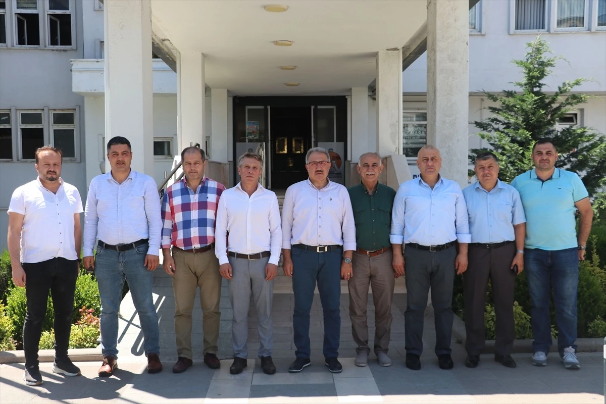 Bem-Bir-Sen Genel Başkan Yardımcısı Faruk Zihni, Havza Belediyesini Ziyaret Etti