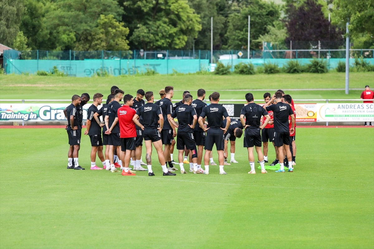 Beşiktaş Almanya kampında çalışmalarına devam ediyor
