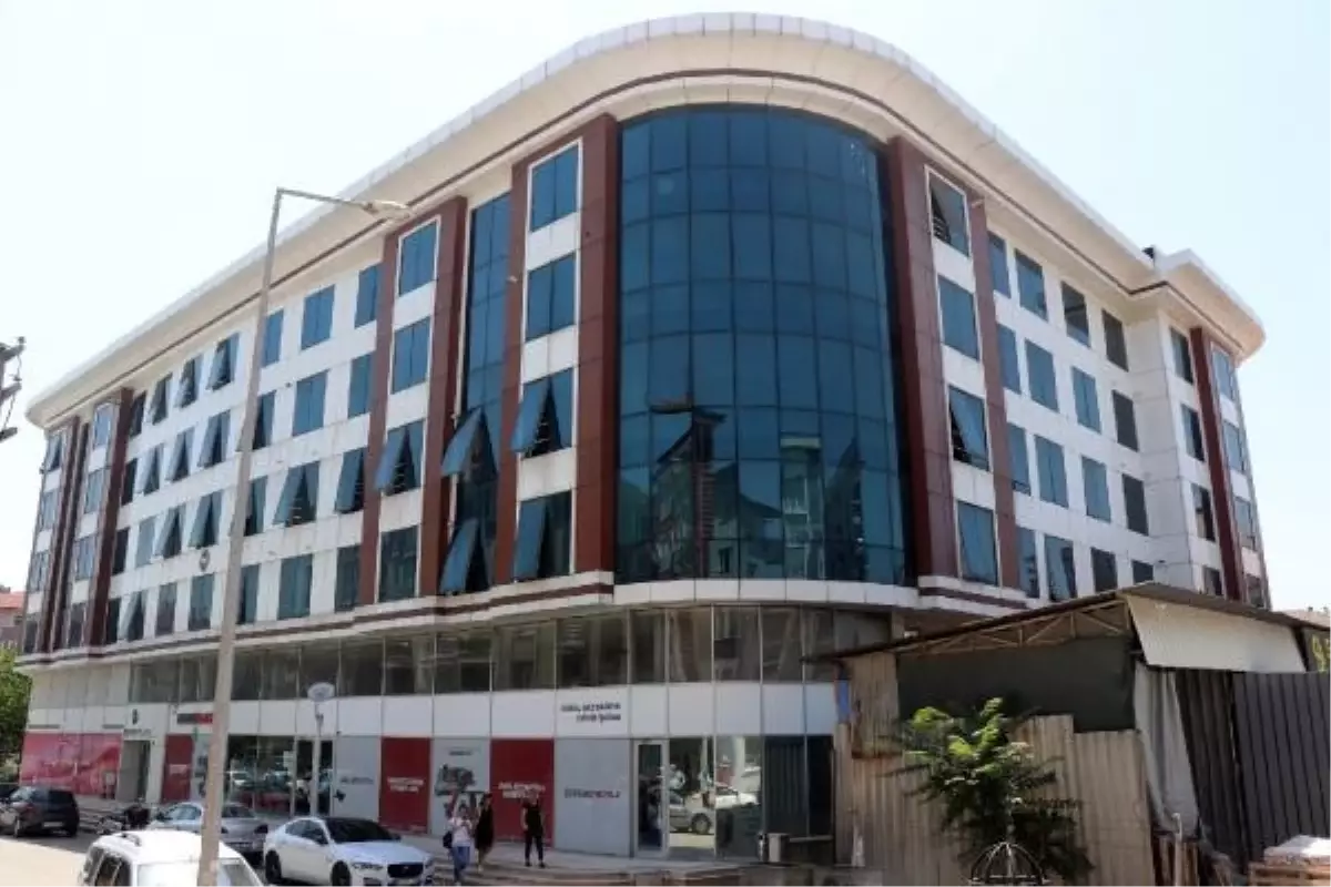 Edirne'de Avukat Ünal Eral'ın Ölümüne İlişkin Tören Düzenlendi