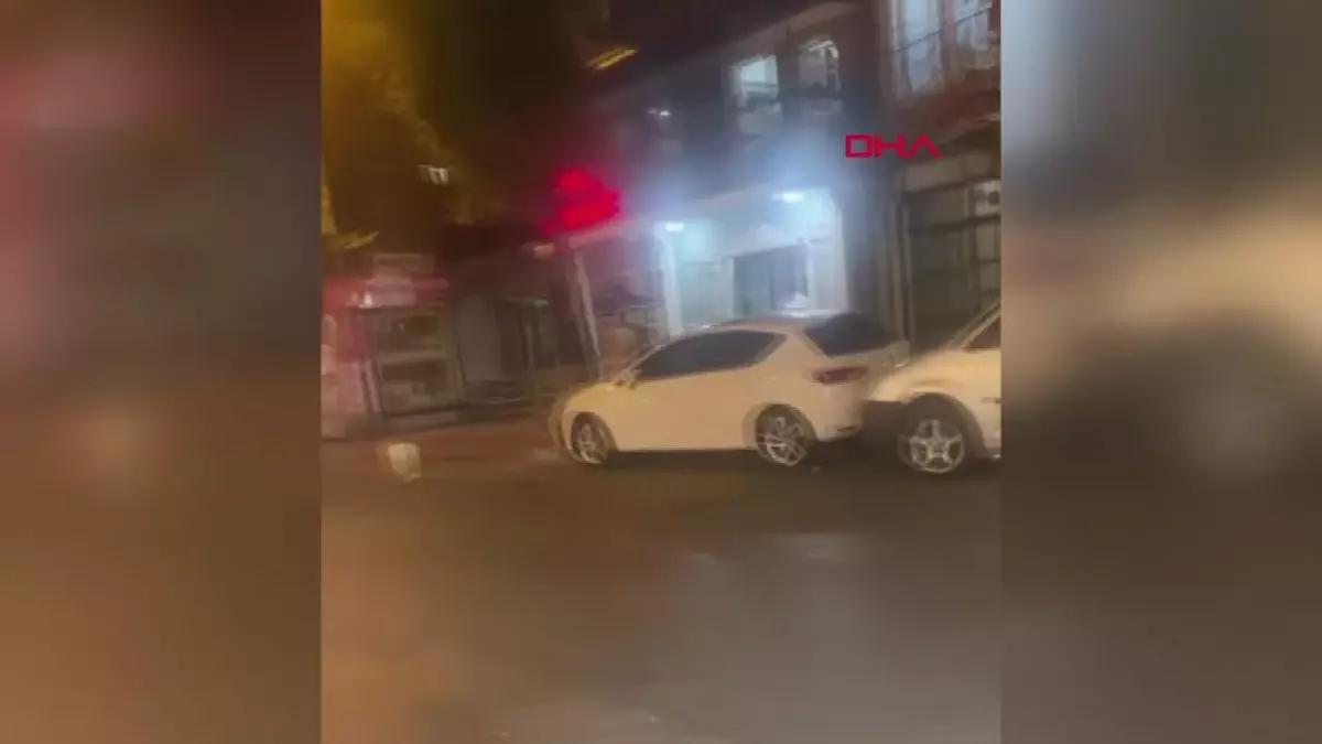 Fatih\'te Silahlı Kavga: Şüpheliler Kaçtı