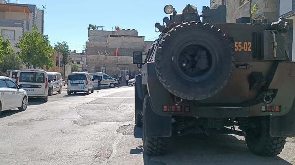 Gaziantep\'te Silahlı Kavga: 3 Ölü, 2 Yaralı, 4 Şüpheli Yakalandı