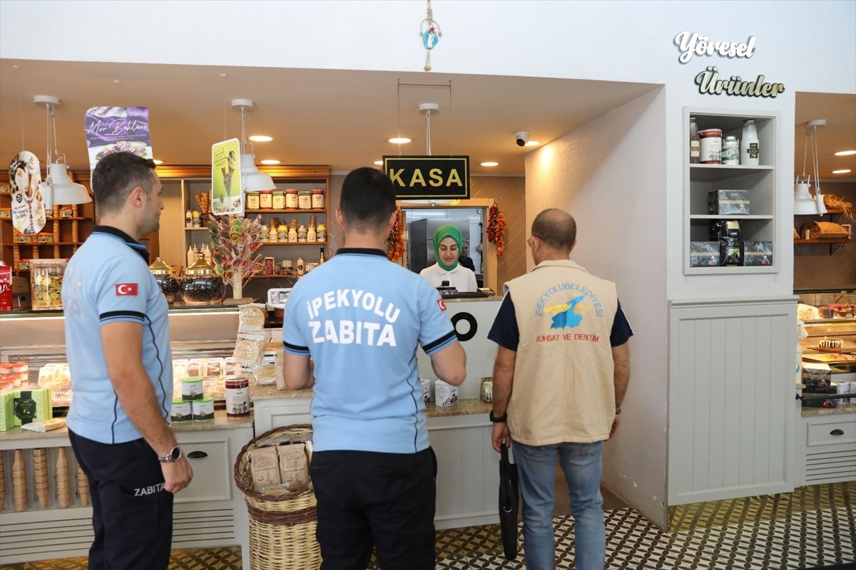 İpekyolu Belediyesi, fırın ve restoranları denetledi