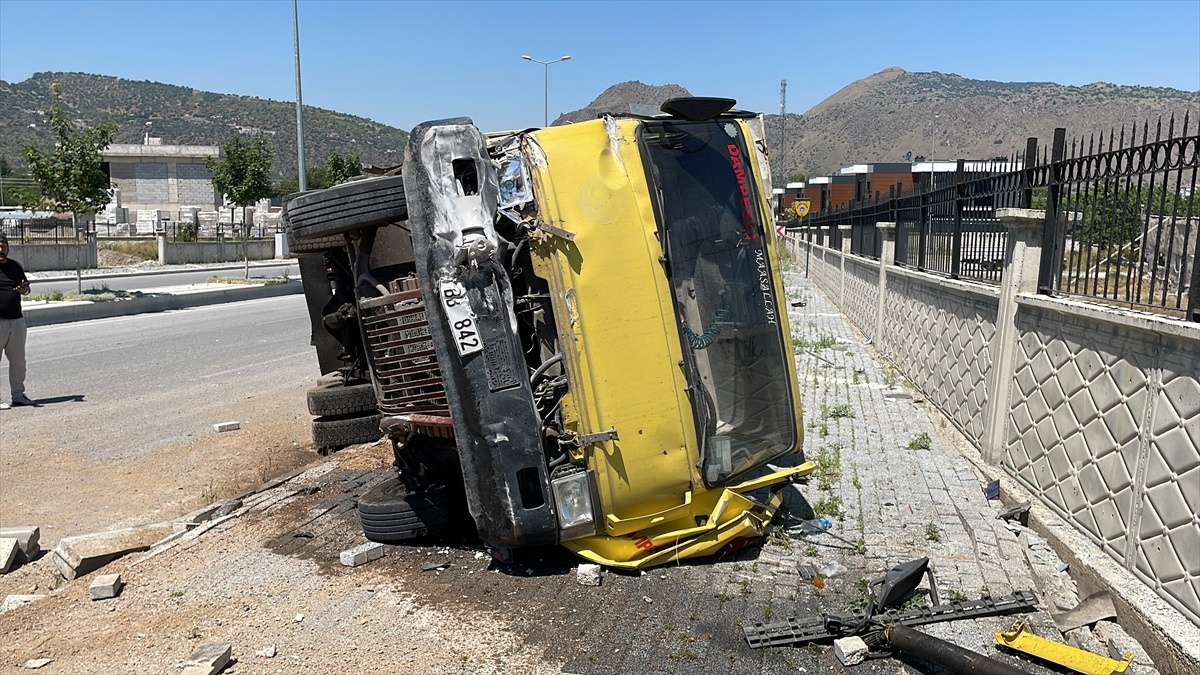 Kayseri\'de trafik kazasında bir kişi yaralandı