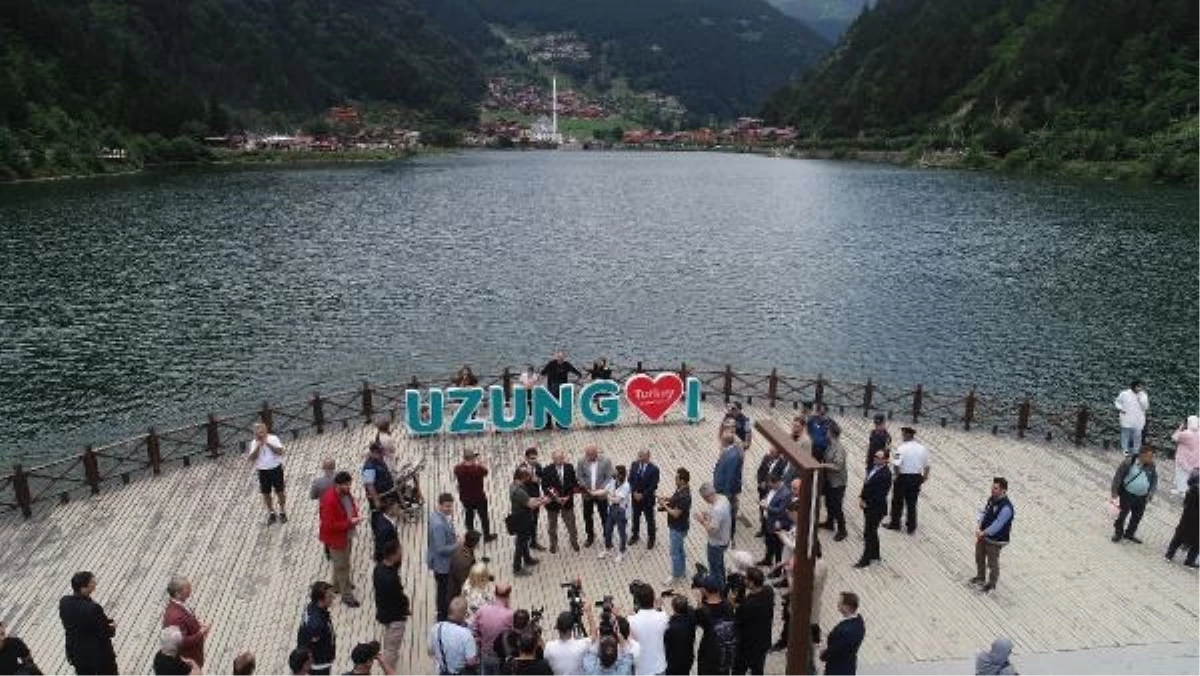 Trabzon\'da Turizm Hareketliliği: Günlük 35 Uçak Seferiyle 4 Bin 500 Turist Geliyor