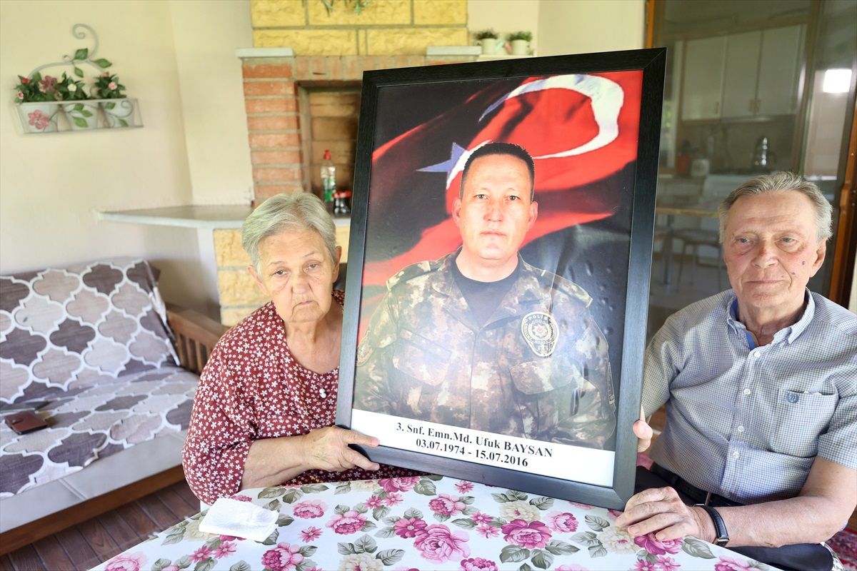 15 Temmuz Şehidi Ufuk Baysan\'ın Ailesi Acıyı ve Gururu Bir Arada Yaşıyor