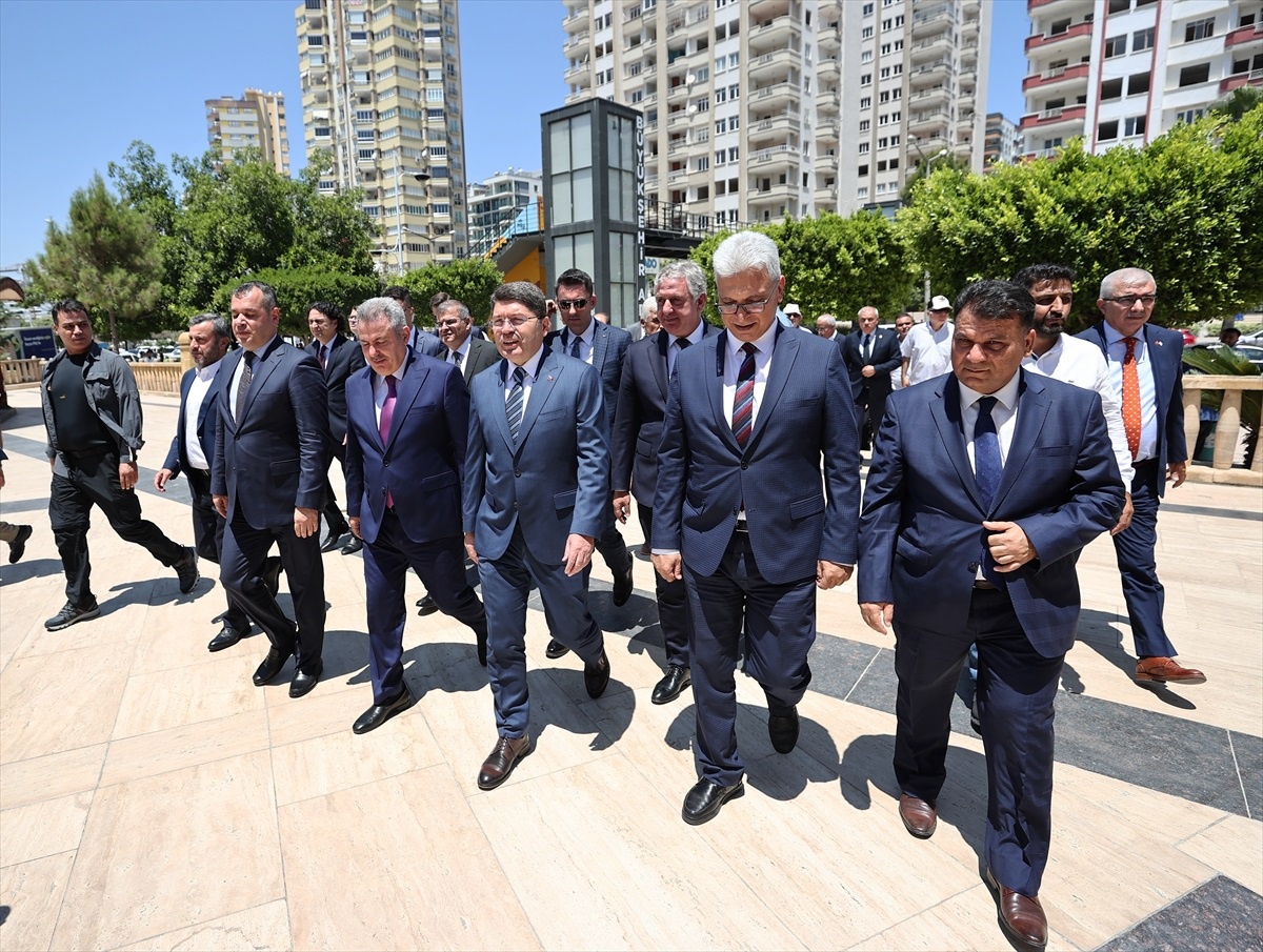 Adalet Bakanı Yılmaz Tunç: 15 Temmuz Türkiye\'yi işgal girişimiydi