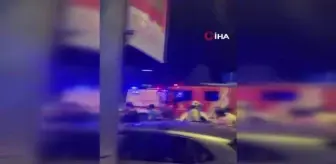 Aşırı hız yaptı, İSPARK'tan çıkan araca çarptı: 5 yaralı