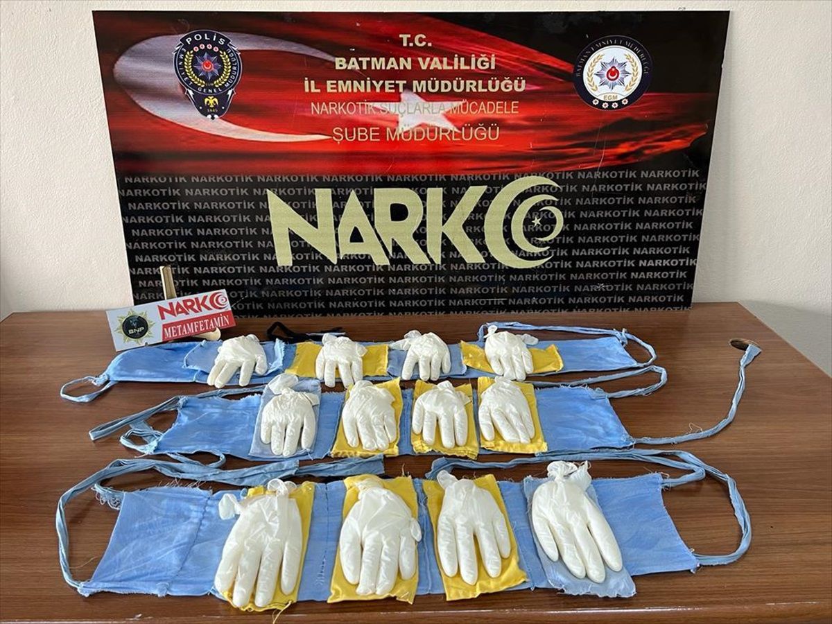Batman\'da 1 kilo 300 gram metamfetamin ele geçirilen kadın tutuklandı