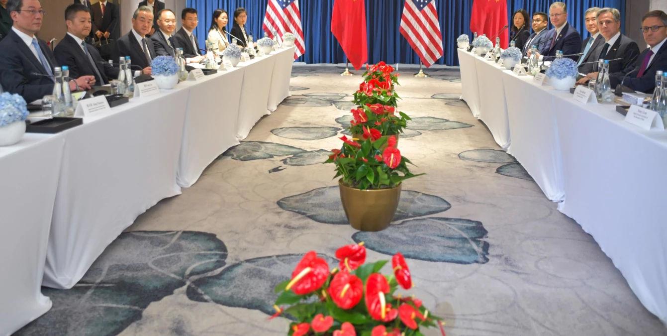 Çinli Üst Düzey Diplomat Wang Yi, ABD Dışişleri Bakanı Blinken ile Görüştü