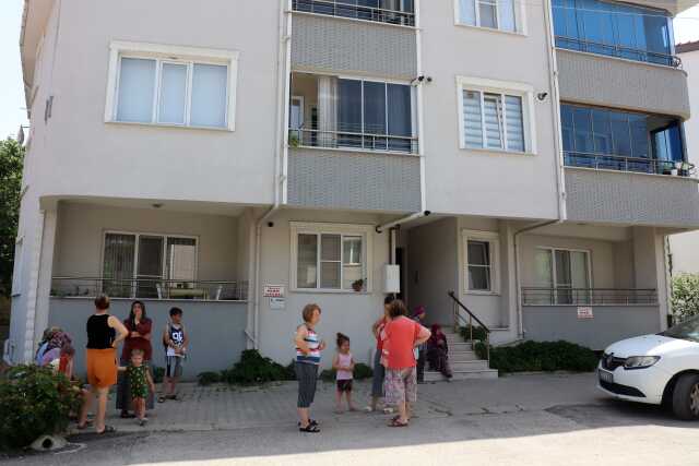 Edirne'de 7 aylık bebek ana kucağından düşerek hayatını kaybetti