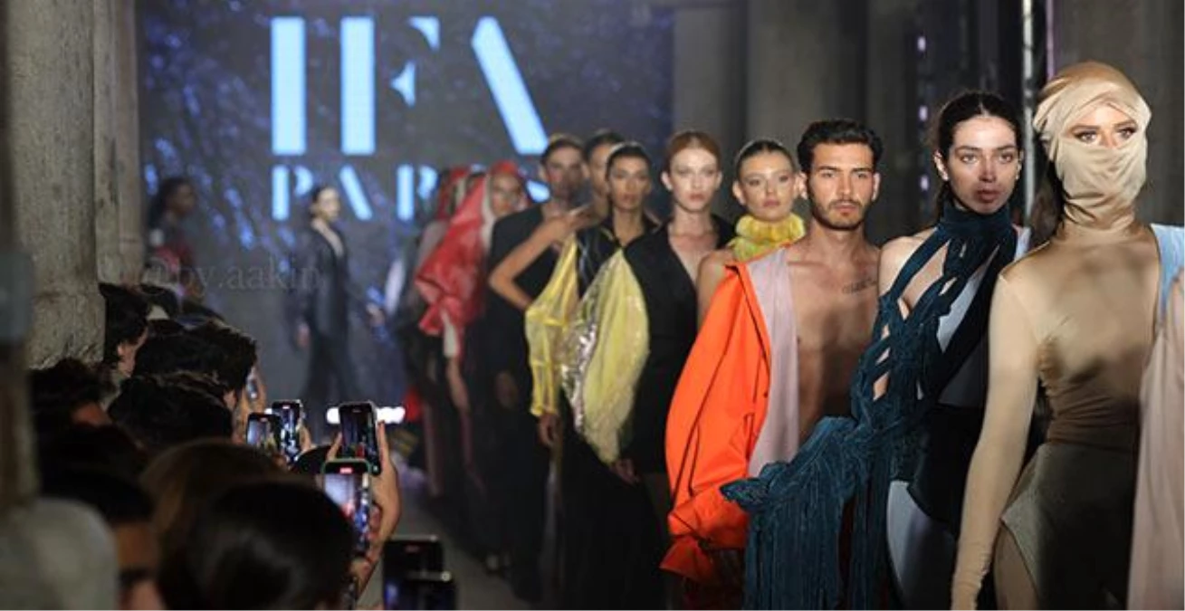 IFA PARIS İstanbul\'da Moda Tasarım ve Teknoloji Programı Mezunlarının Defilesi Gerçekleştirildi