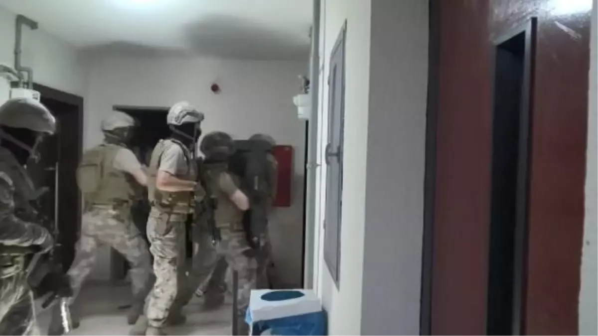 İstanbul'da DEAŞ Terör Örgütüne Operasyon: 28 Şüpheli Gözaltına Alındı