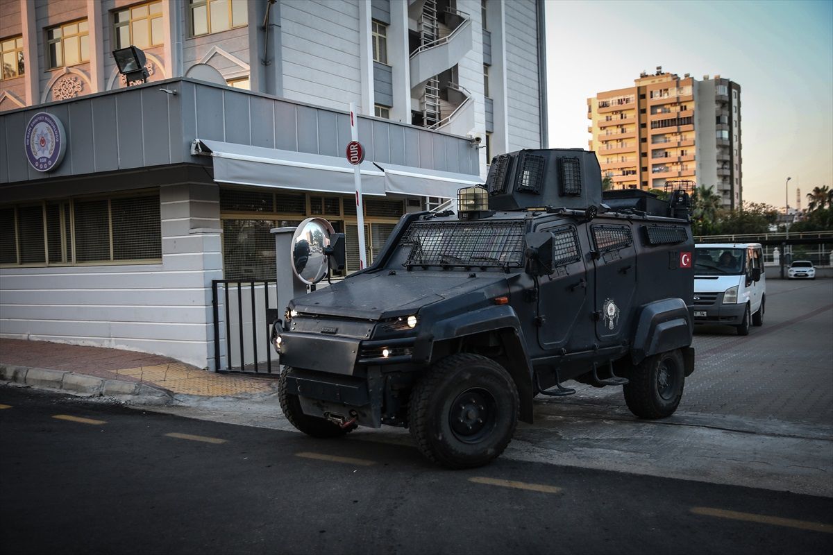 Mersin\'de DEAŞ Operasyonu: 5 Şüpheli Gözaltına Alındı