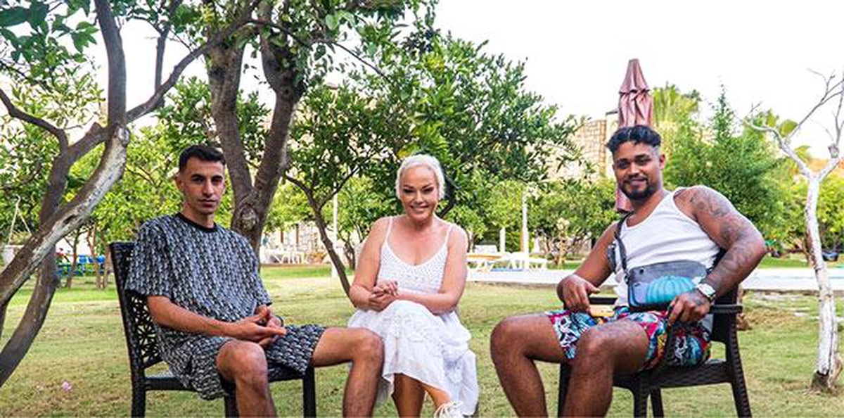 Özlem Mekik, Et Ala ürünleriyle barbekü partisi düzenledi