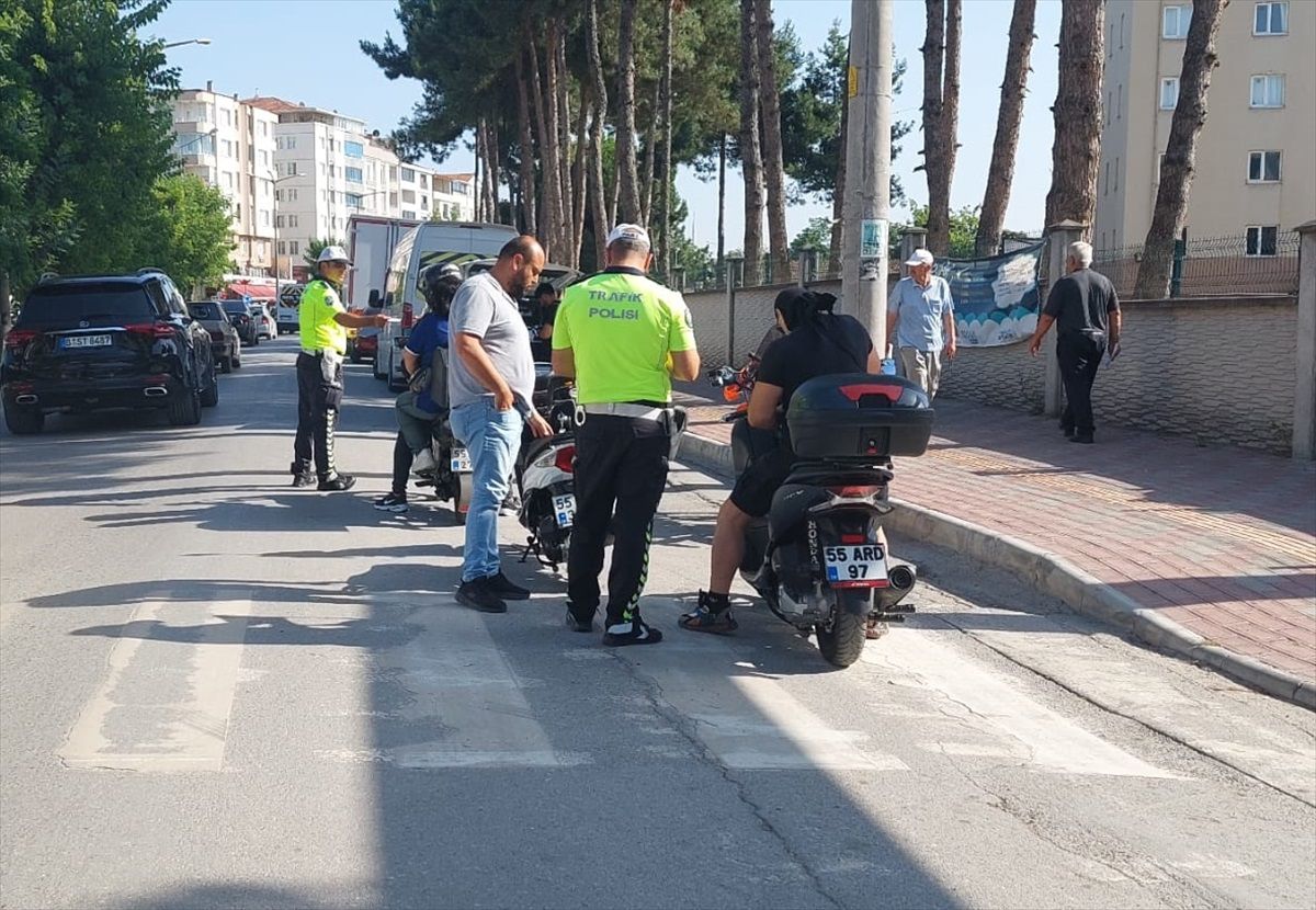 Samsun Bafra\'da Motosiklet ve Motorlu Bisiklet Denetimi