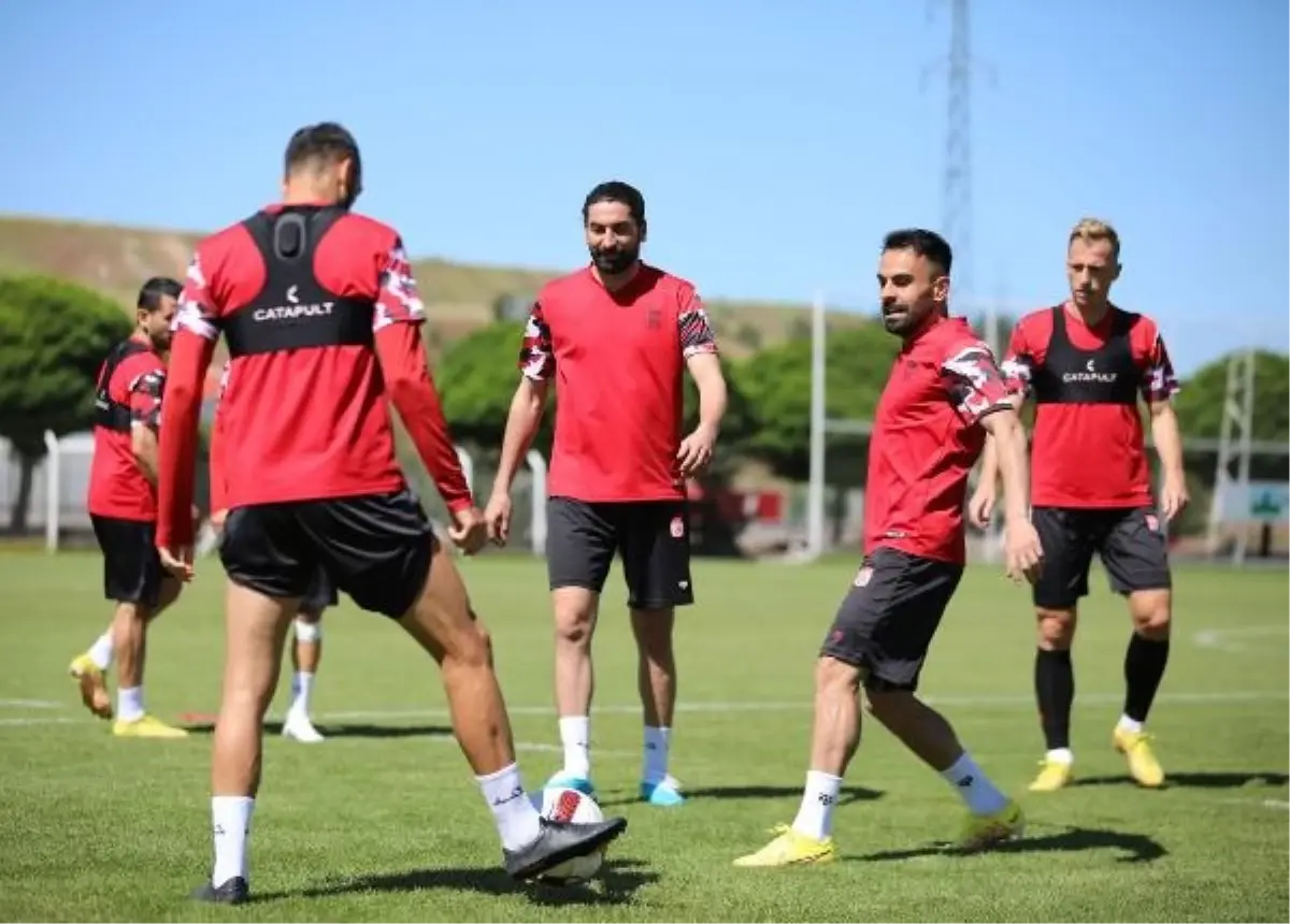 Demir Grup Sivasspor, yeni sezon hazırlıklarının ilk etabını tamamladı