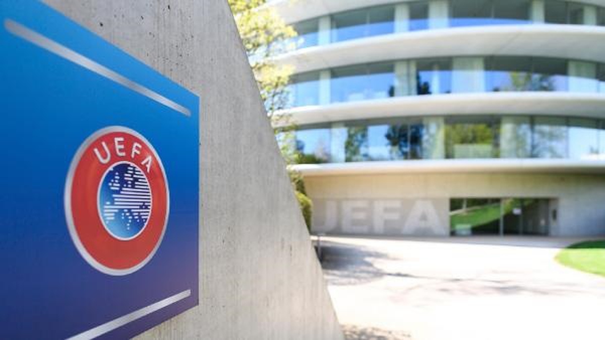 UEFA\'dan Türk Kulüplerine Para Cezası