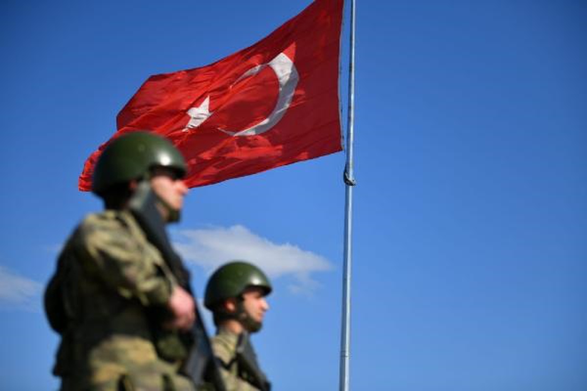 MSB, Yunanistan ve Suriye sınırında 2\'si PKK/KCK/PYD/YPG, 1\'i FETÖ mensubu 5 kişiyi yakaladı
