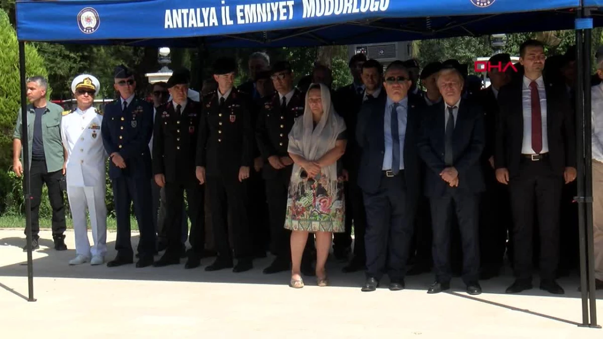 Antalya\'da 15 Temmuz Demokrasi ve Milli Birlik Günü Şehitlik Anma Töreni