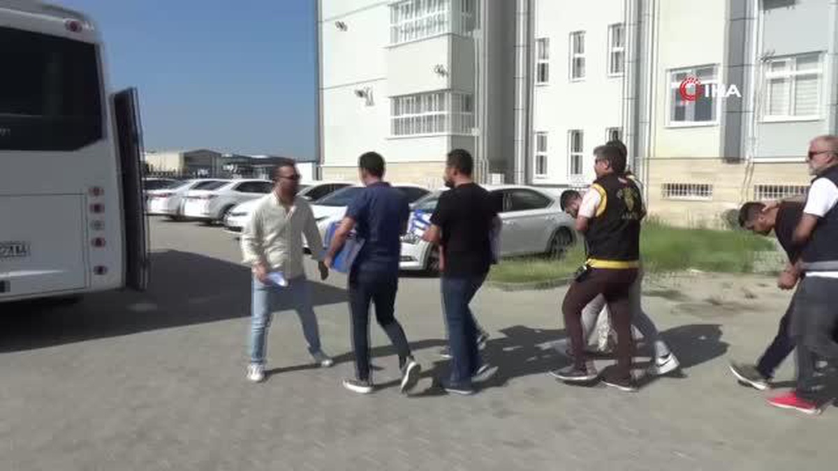 Depremzede vatandaşları dolandıran 14 şüpheli tutuklandı