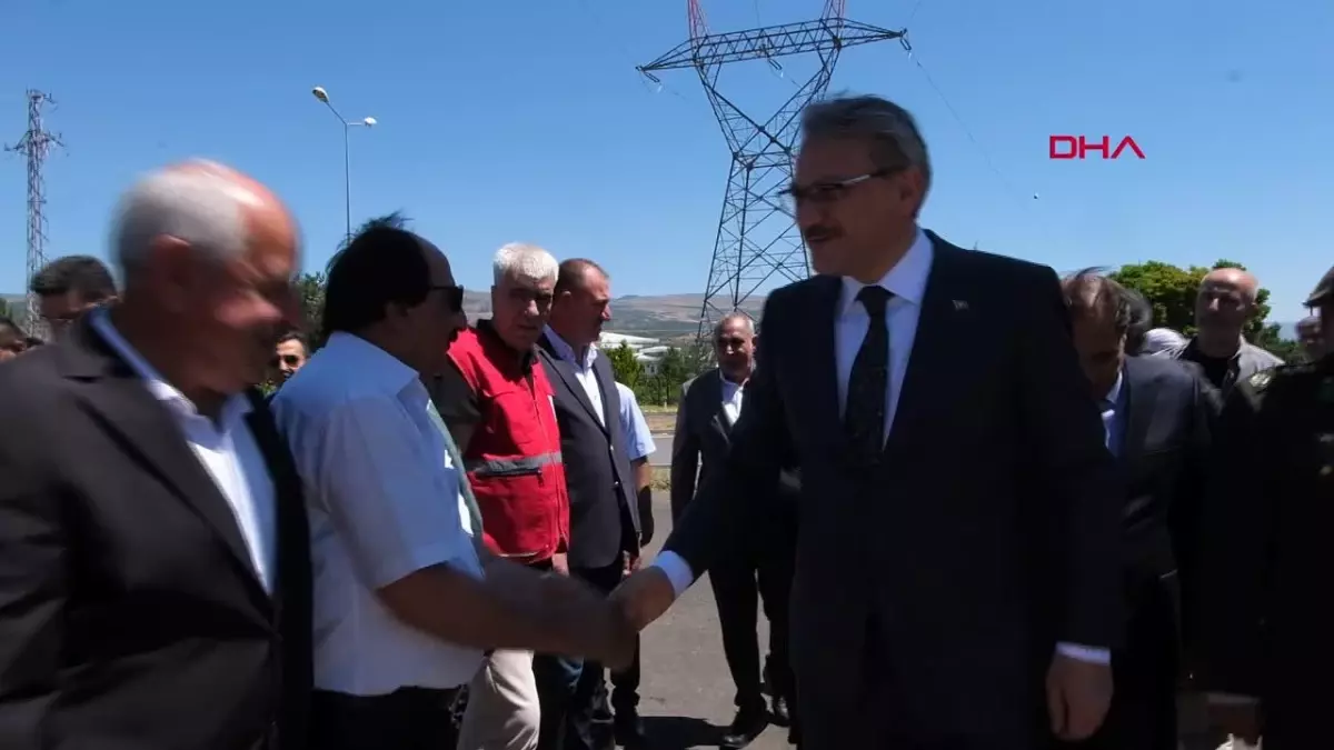 Bingöl\'de 15 Temmuz Demokrasi ve Milli Birlik Günü etkinlikleri kapsamında şehit kabirleri ziyaret edildi