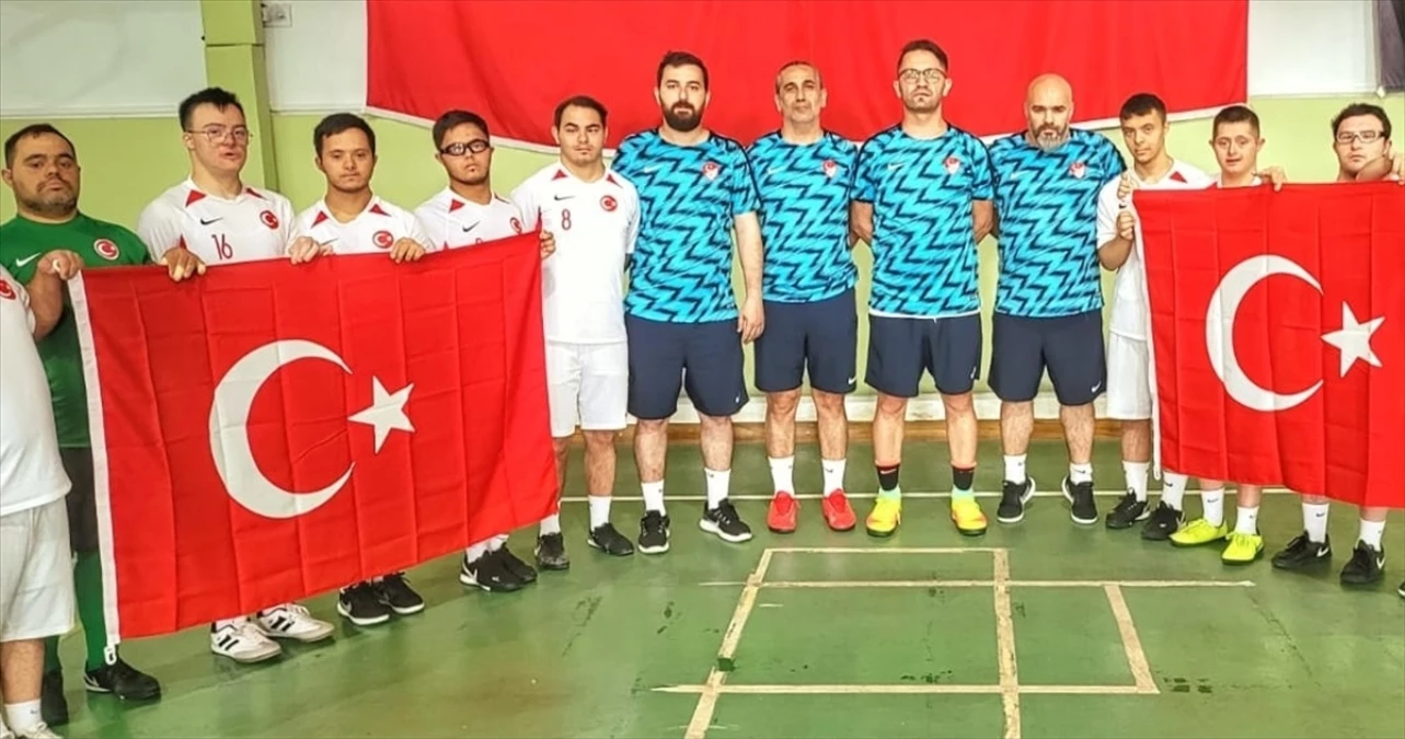 Down Sendromlular Futsal Milli Takımı, demokrasi nöbetine devam ediyor