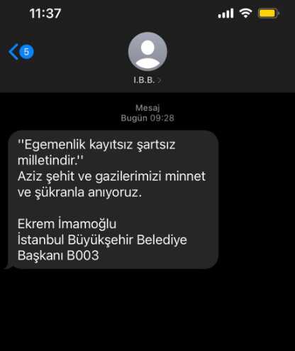 İBB'nin 15 Temmuz mesajı tepki çekti İBB'nin 15 Temmuz mesajı tepki çekti