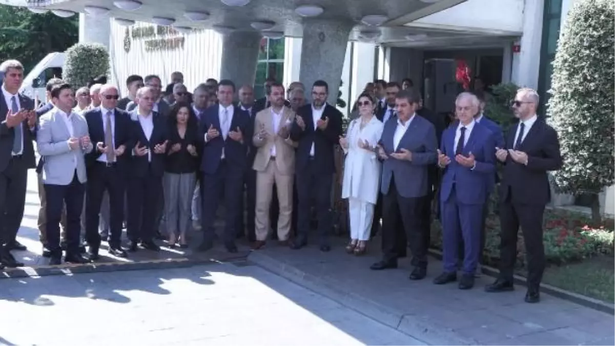 İBB, 15 Temmuz Şehitlerini Anma Töreni Düzenledi