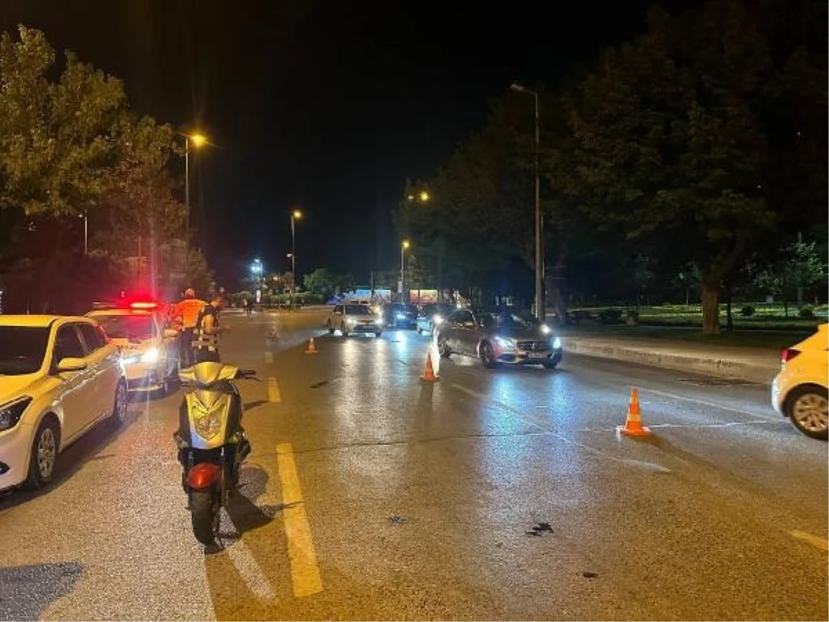 Kadıköy\'de yapılan trafik denetimlerinde 113 sürücüye cezai işlem uygulandı
