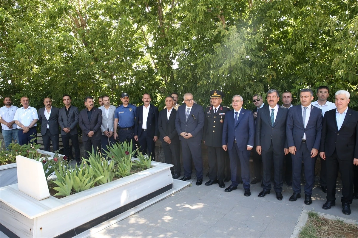 Muş ve Bitlis\'te 15 Temmuz Demokrasi ve Milli Birlik Günü törenleri düzenlendi