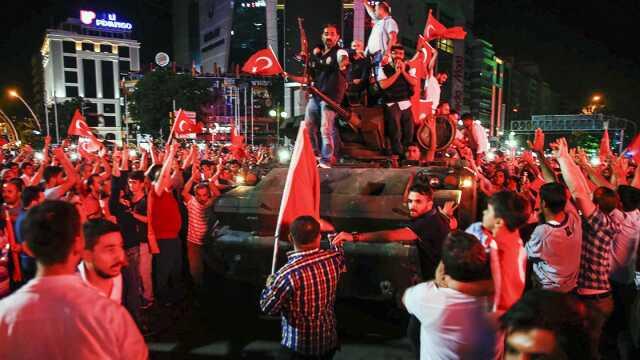 Tarihi direnişin 7. yılı! 15 Temmuz, hem Türkiye'de hem dünyada unutulmadı