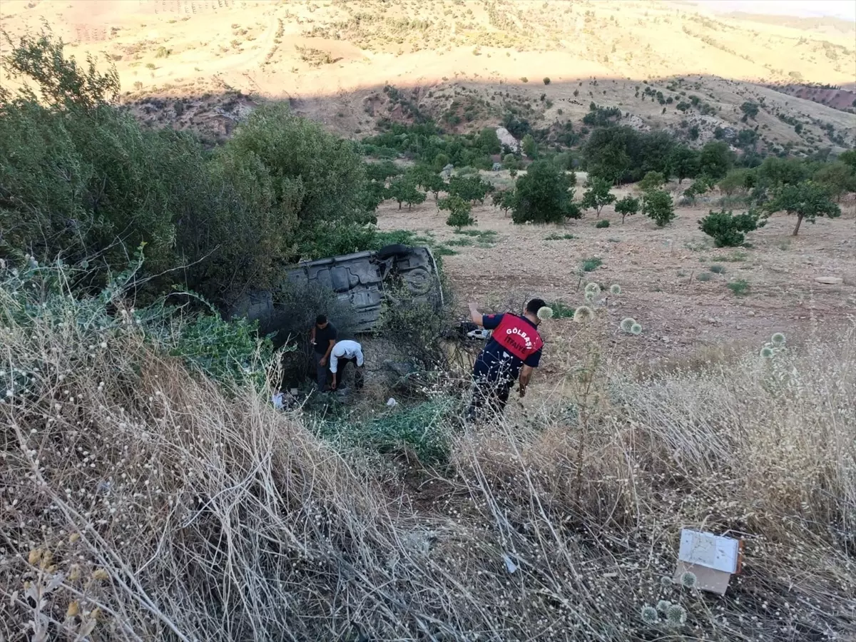 Adıyaman'da Minibüs Kazası: 7 Kişi Yaralandı