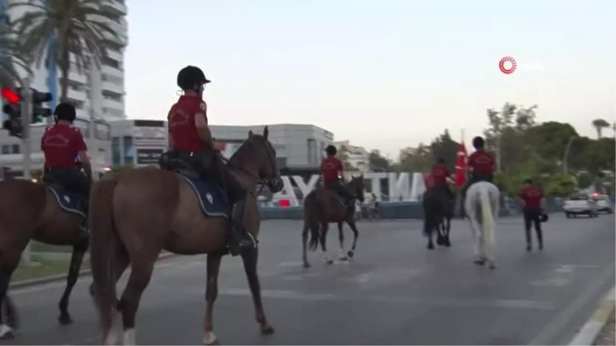 Antalya'da 15 Temmuz'da Milli Birlik Yürüyüşü Gerçekleşti