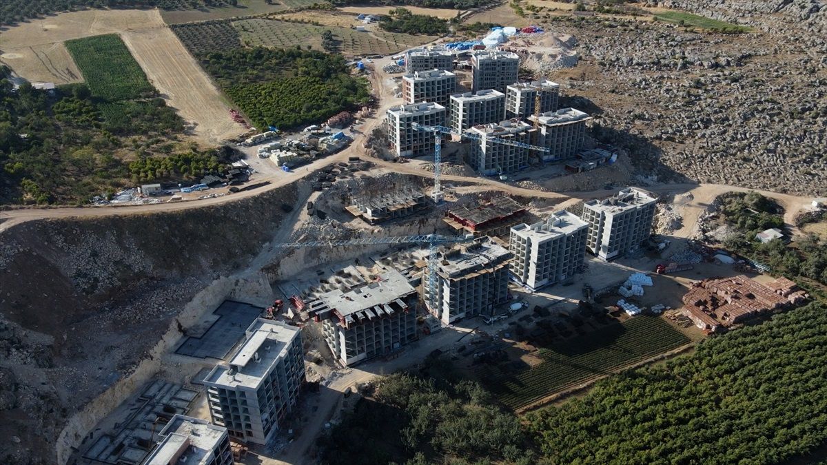 Hatay\'a 254 Bin Konut İnşa Edilecek