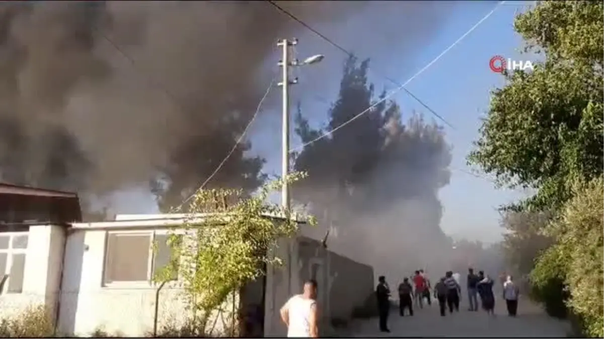 Kadirli Orman İşletmeye ait tomruk deposunda yangın