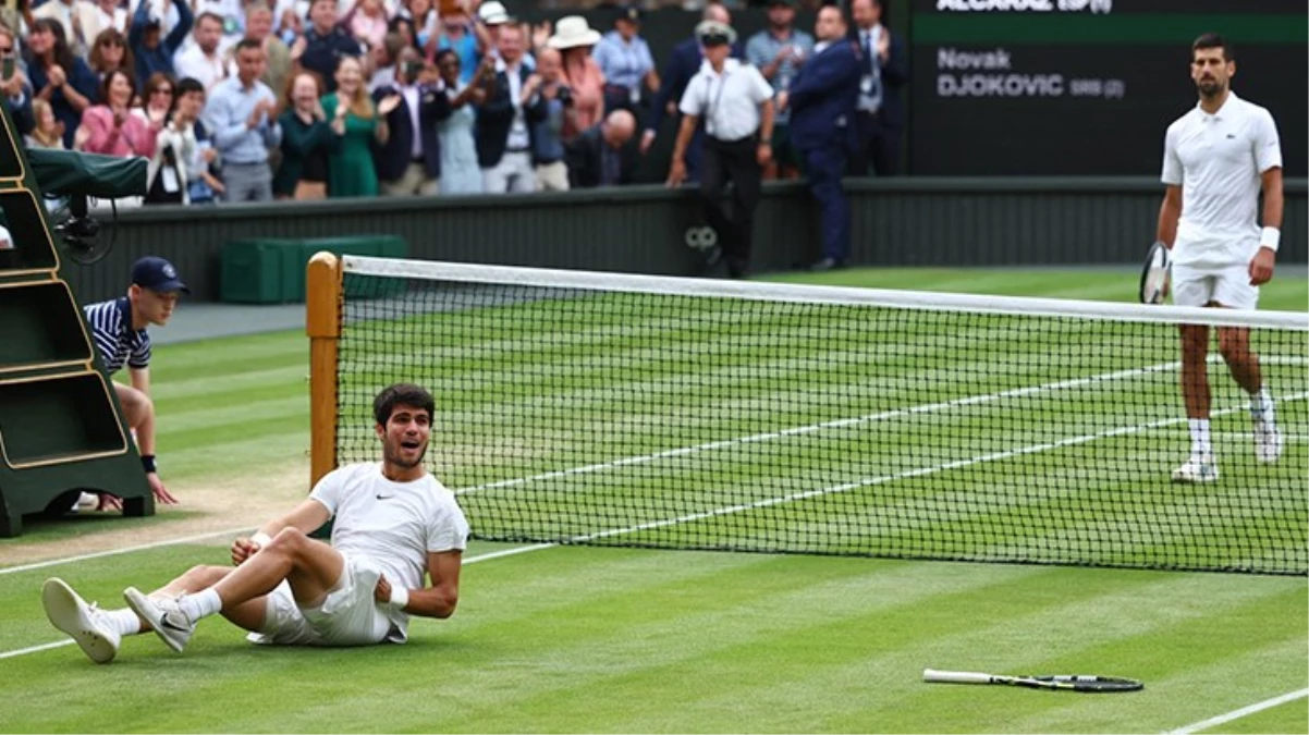 Son Dakika: Wimbledon finalinde Novak Djokovic\'i 3-2 mağlup eden Carlos Alcaraz, şampiyon oldu