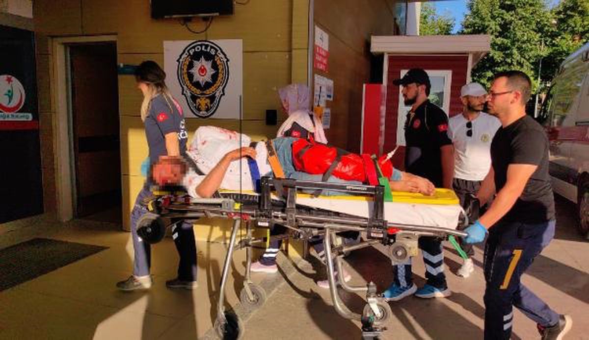 İnegöl\'de tartışma kanlı bitti: Bir kişi tabancayla vuruldu