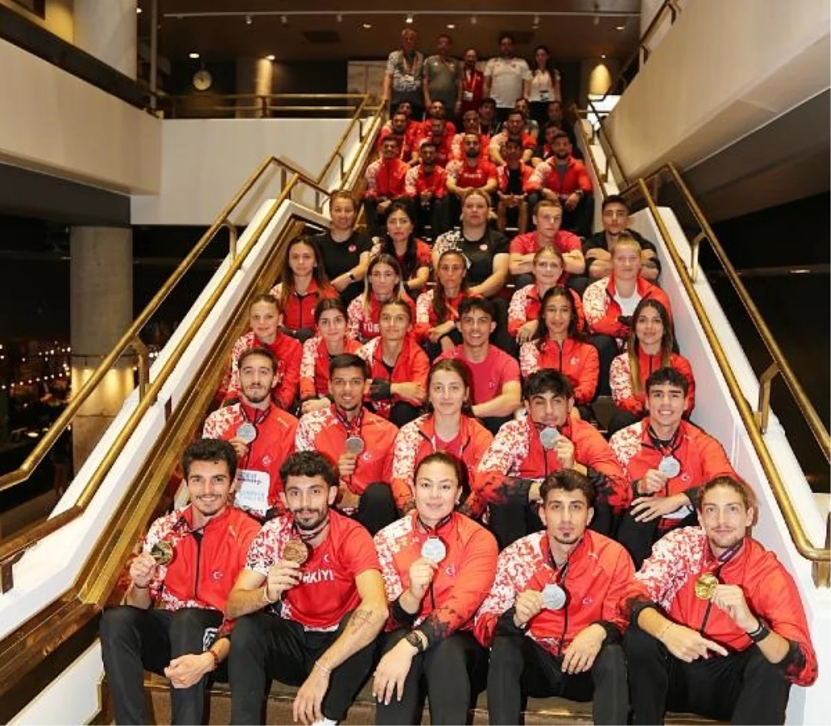 Türkiye, U23 Avrupa Atletizm Şampiyonası\'nda 6 madalya kazanarak rekor kırdı